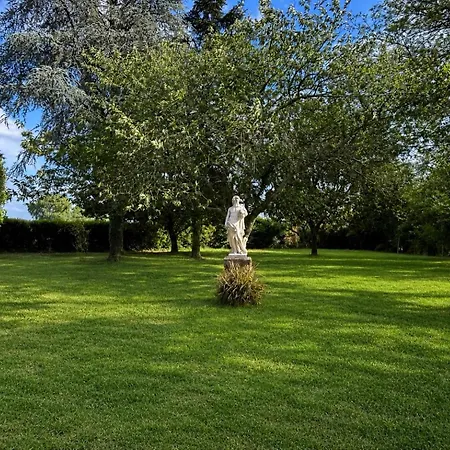 Chateau Alto Cormeil בית הארחה *